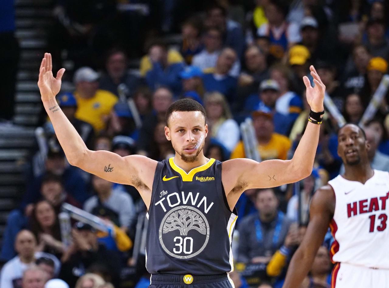 体育精神受 体育精神受