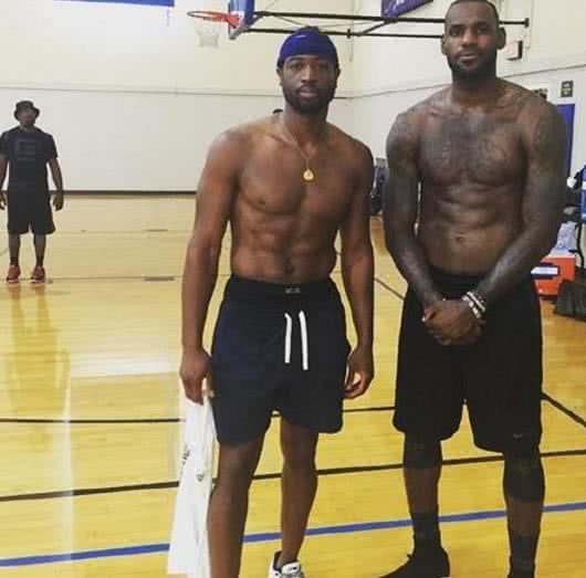 在篮球的历 在篮球的历