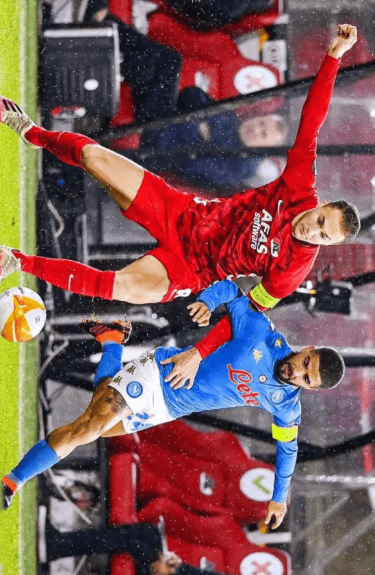 通过加强青 通过加强青