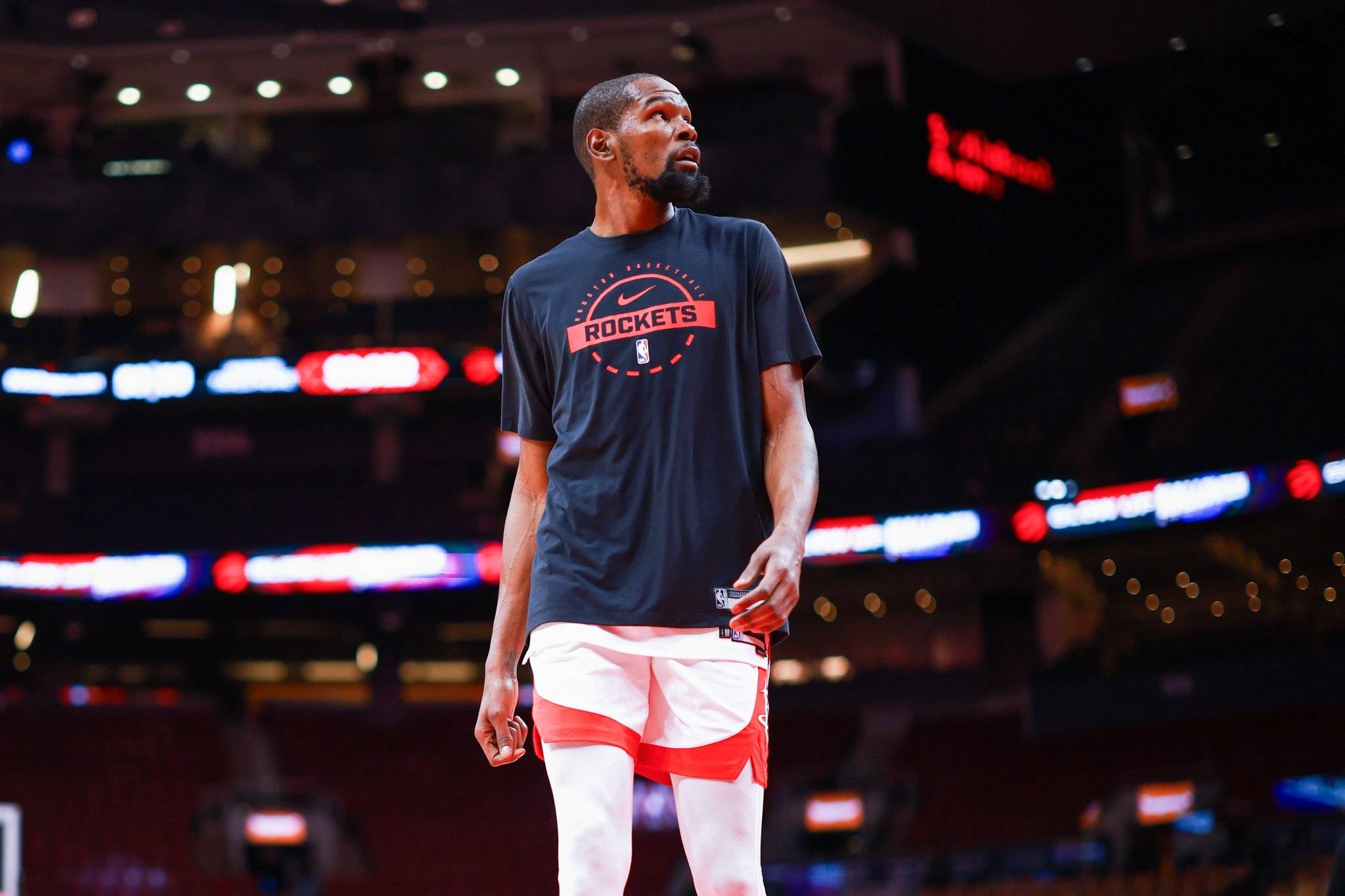 动向再度升 动向再度升