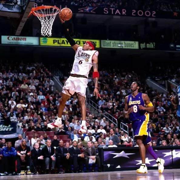 抛出弧线球 抛出弧线球